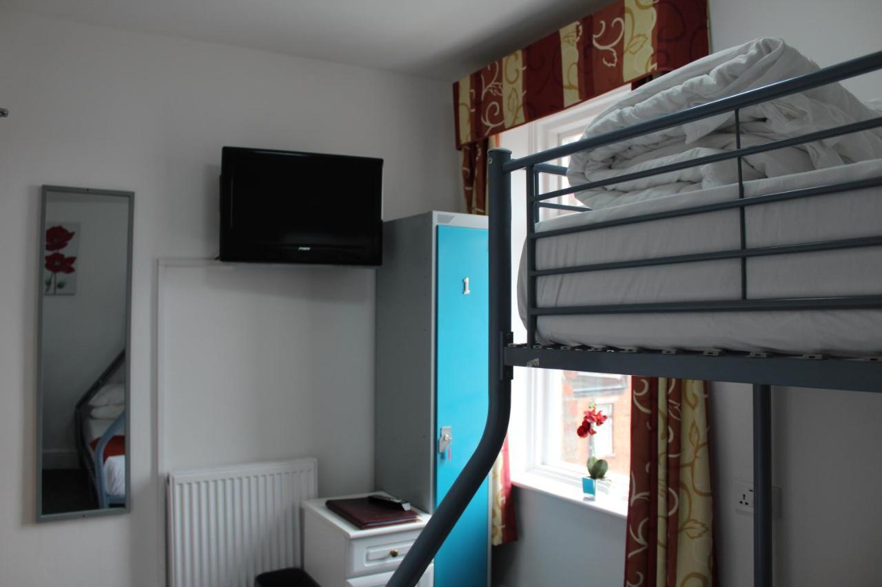 Backpackers Blackpool - Family Friendly Hotel 외부 사진