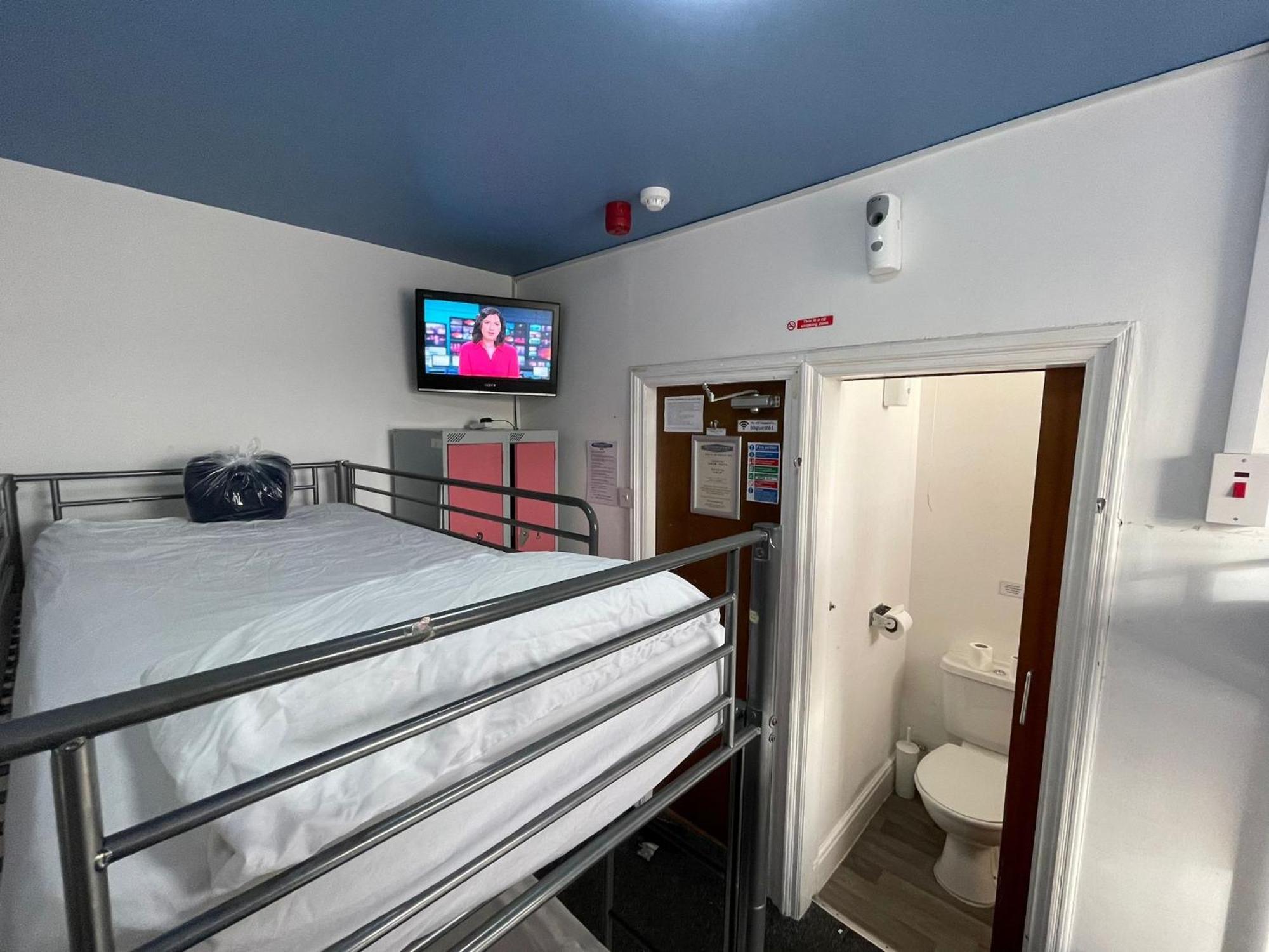 Backpackers Blackpool - Family Friendly Hotel 외부 사진